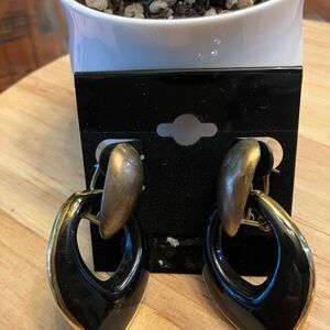Vintage  Unbranded Door Knocker Pierced Earrings Brass Tone & Black  Oval 2"